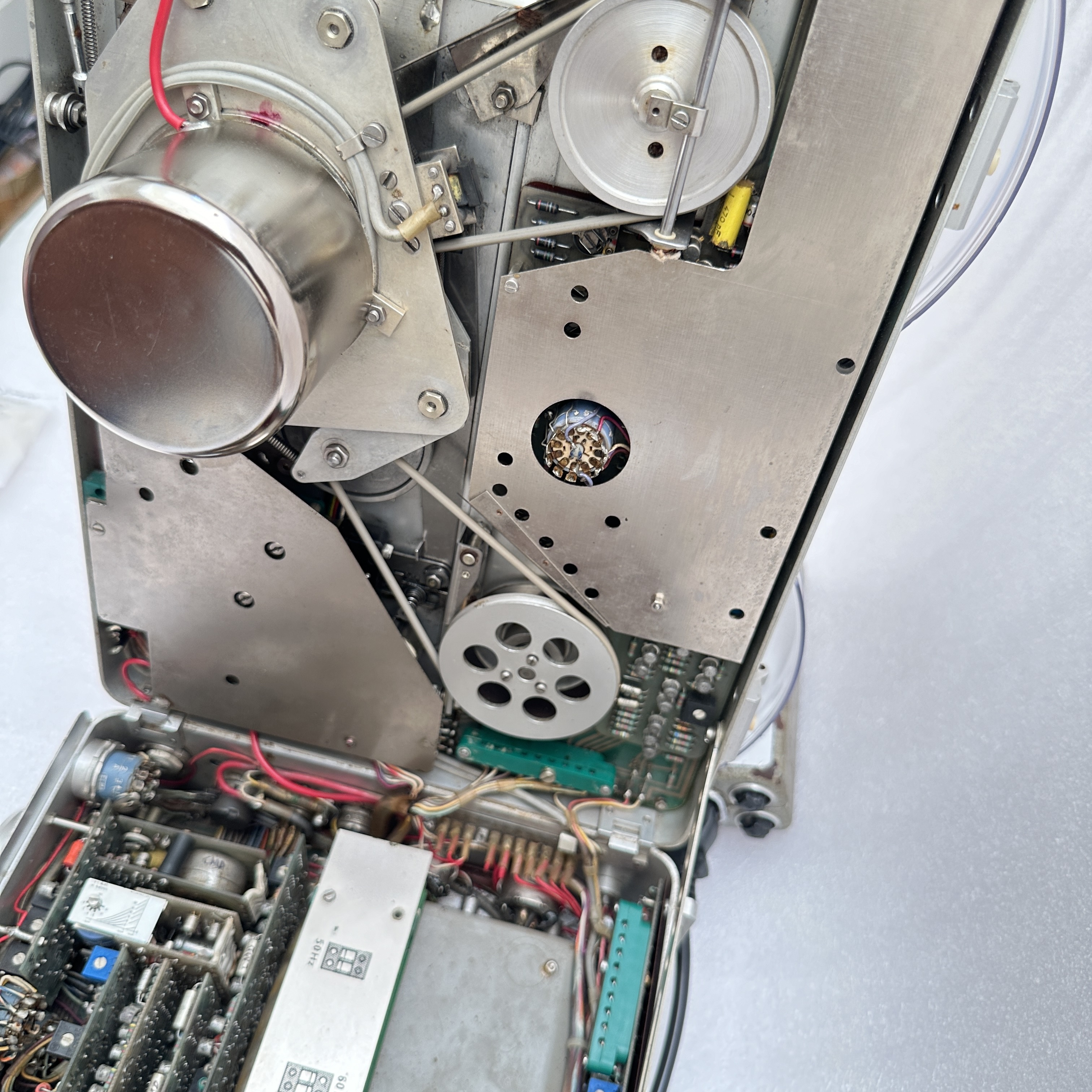 Nagra 4.2 Portable Reel-to-Reel Recorder – NAG-4.2 Nagra 4.2 Portable Reel-to-Reel Recorder – NAG-4.2