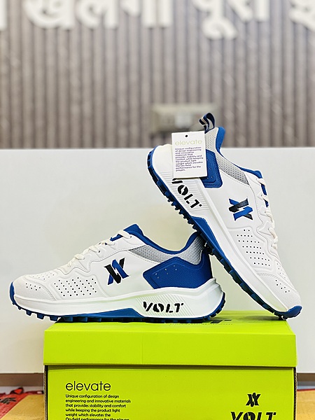 Professional Cricket Shoes