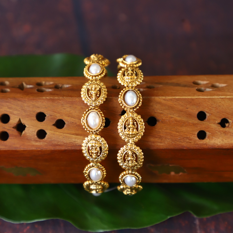 muthu lakshmi bangels