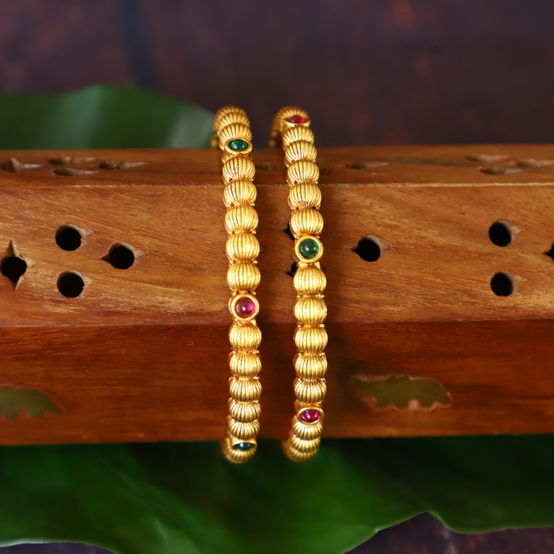 Antiqe Half Nerigundu green With Red Stone Bangles