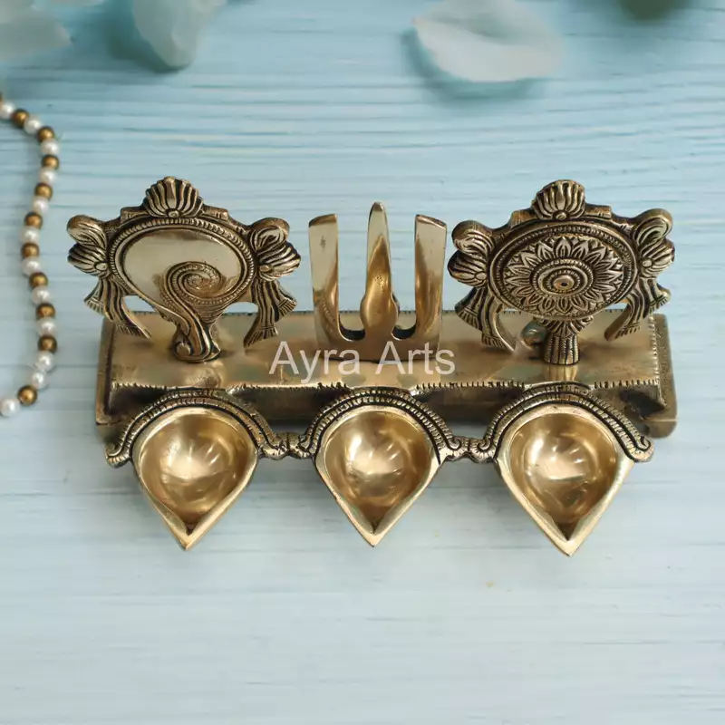 Brass Shankh Chakra Namah Diya - 4.5 Inch Height