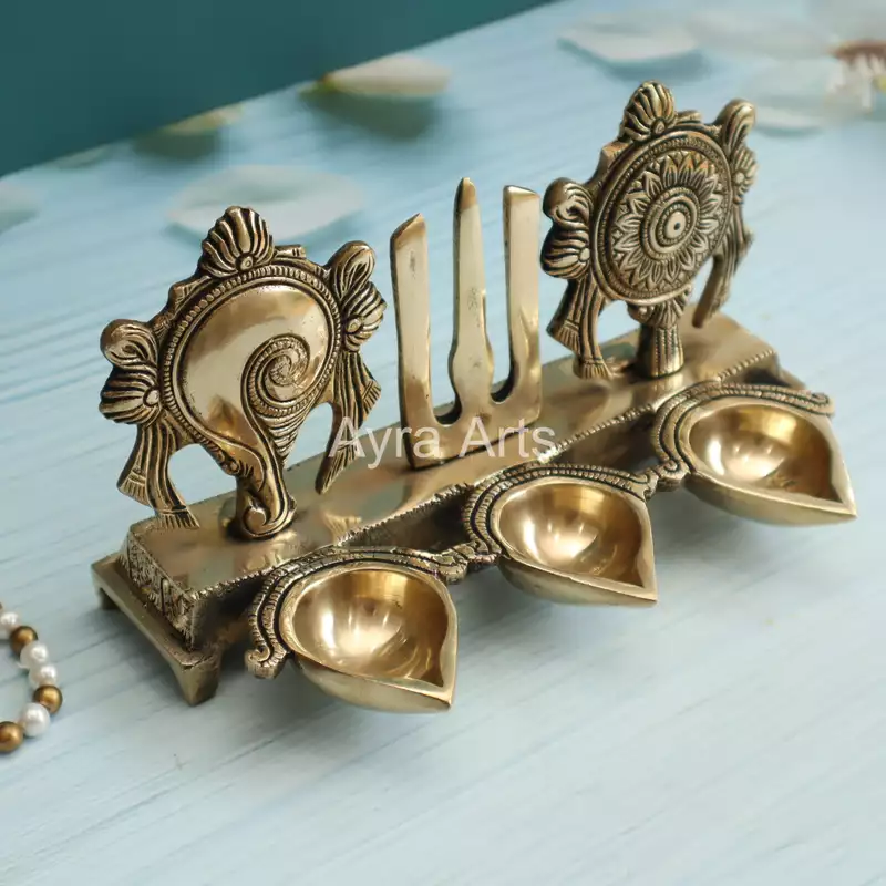 Brass Shankh Chakra Namah Diya - 4.5 Inch Height