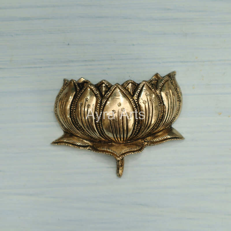 Brass Lotus Flower Wall Mount for Home Decor - 4 Inch Length