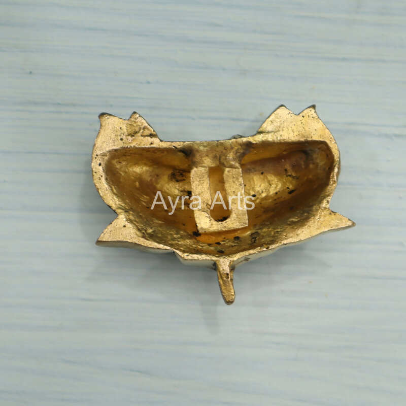 Brass Lotus Flower Wall Mount for Home Decor - 4 Inch Length