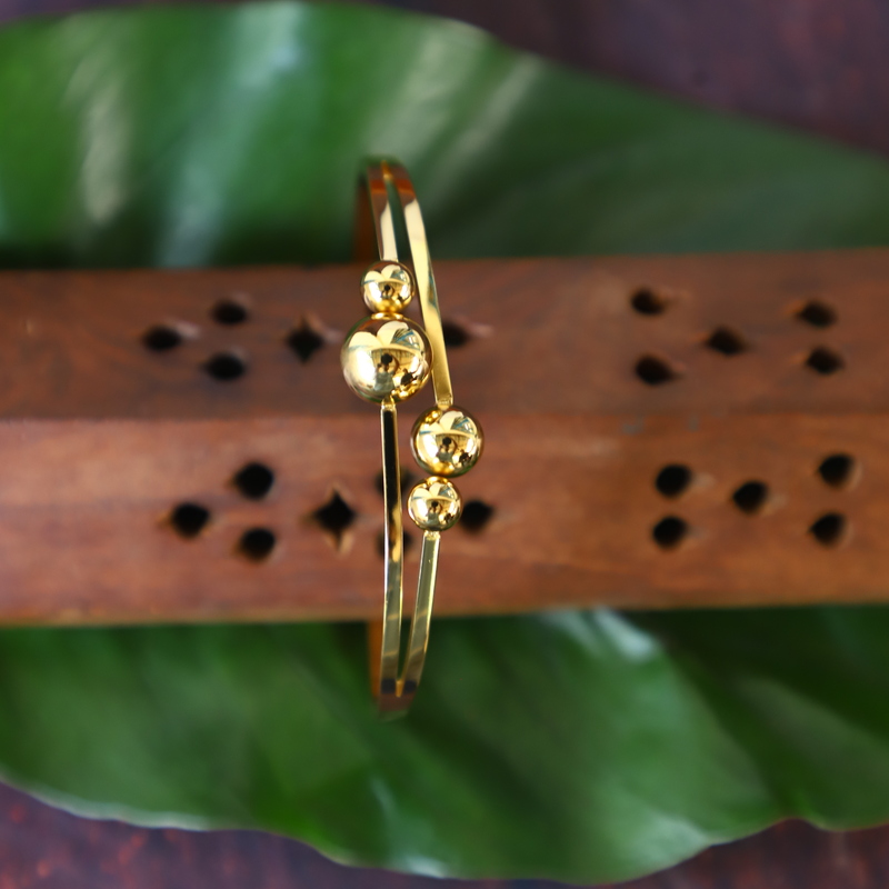 Unique ball Design Bracelet