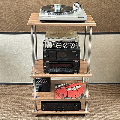 VAC - 4 Shelf Single Width - 23" x 15" AV Rack - AVR-4S-1C