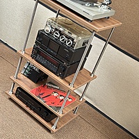 VAC - 4 Shelf Single Width - 23" x 15" AV Rack - AVR-4S-1C