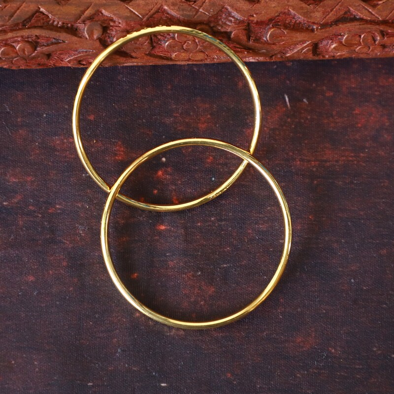 Gold finish curve design kids Bangle