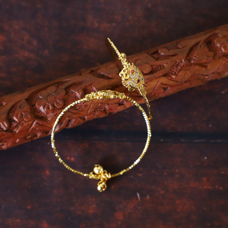 Heart with Cat Desgin Kids Bangle