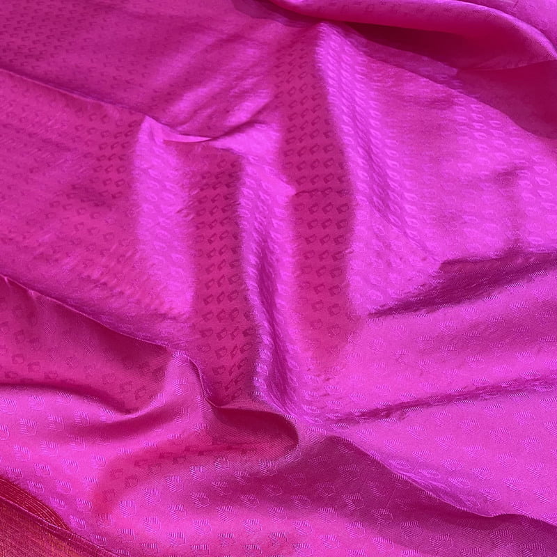 Salsa Pink Kanchipuram with Thilagam Embose