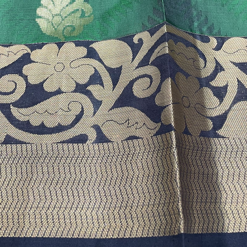 Emerald Green Kanchipuram with Raven Gray