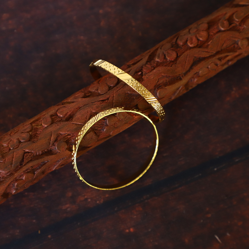 Simple design kids Gold Bangle