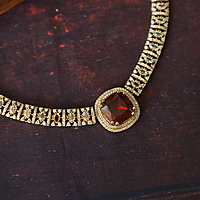 Trendy Victorian Neckpiece