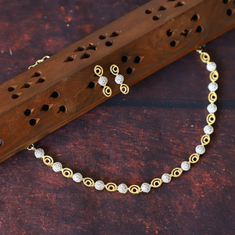 Elegant diamond Nickpiece set