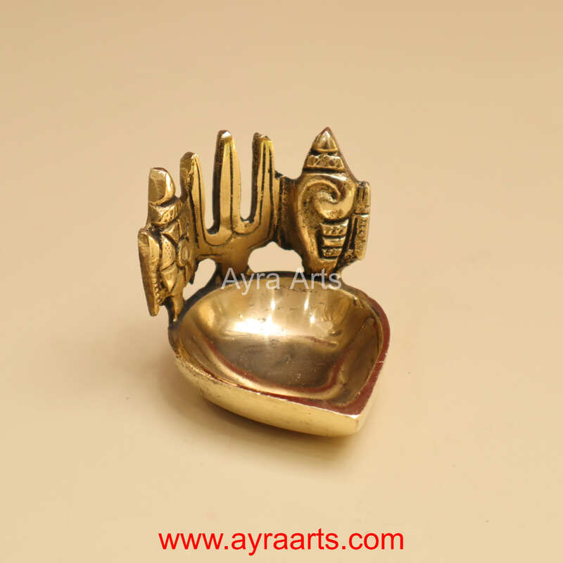 Shankh Chakra Namah Design Brass Deepam - 2 inch Length