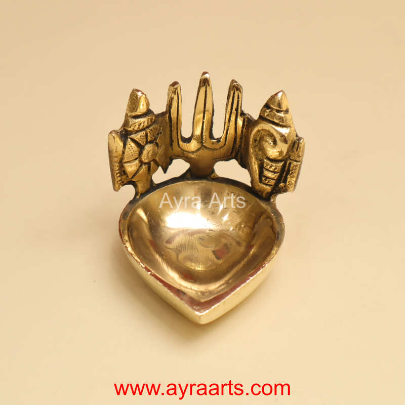 Shankh Chakra Namah Design Brass Deepam - 2 inch Length