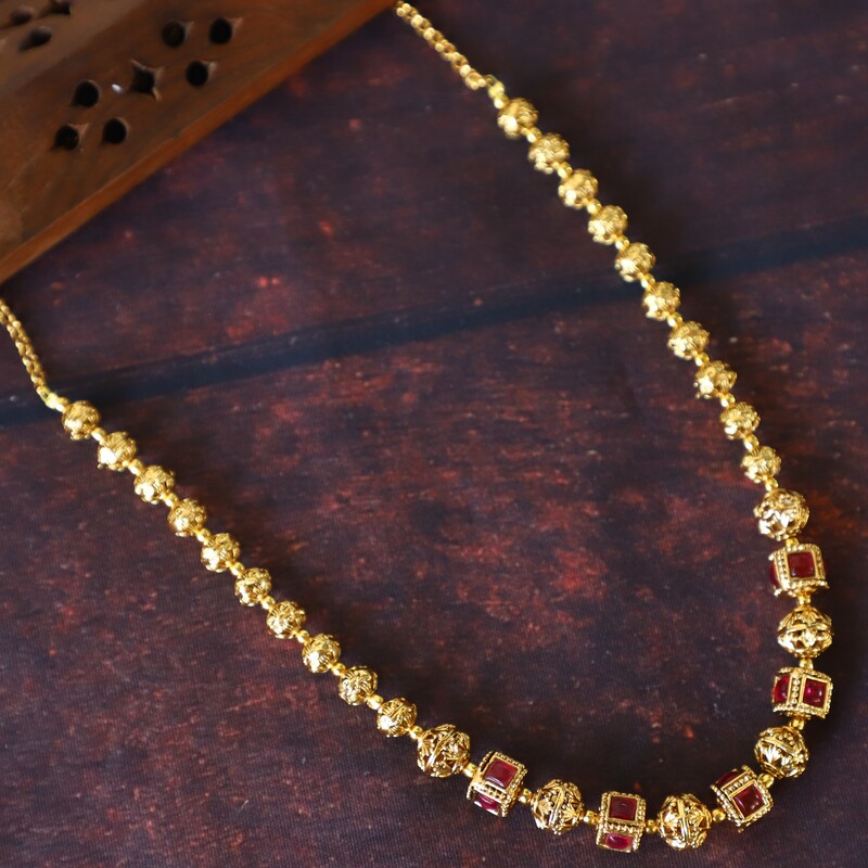 NAKSHI BALL CHAIN