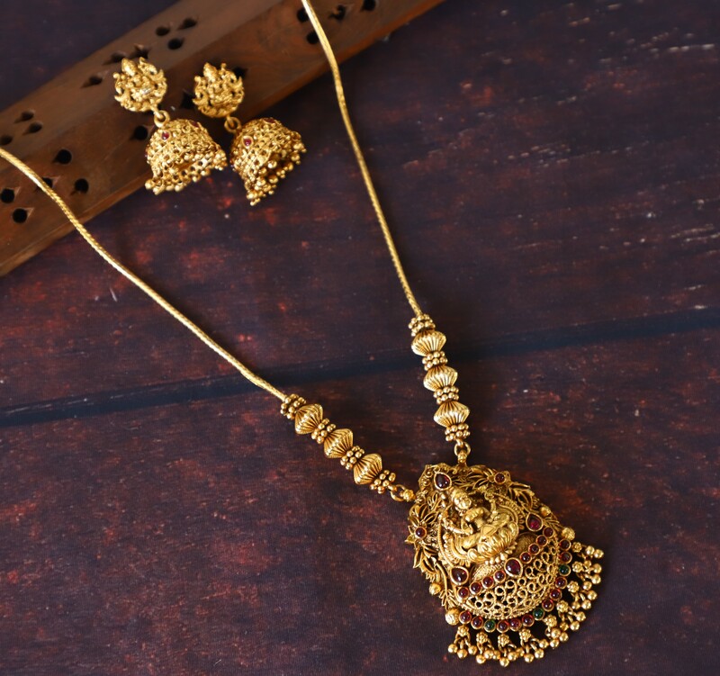 SHRADDHA NECK SET