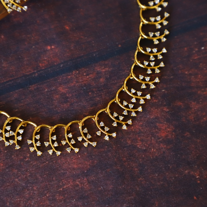 Diamond replica Neckpiece