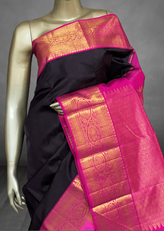 Nilakshi - The Saga of Kanchipuram 8942