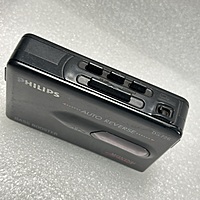 Philips - Auto Reverse Stereo Cassette Walkman - DS 726