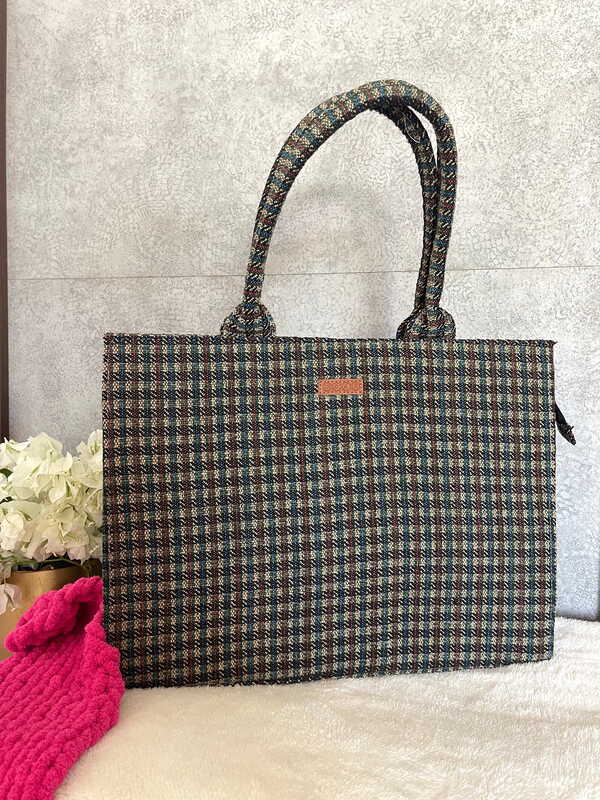 Bucket tote bag