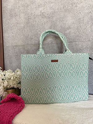 Bucket tote bag