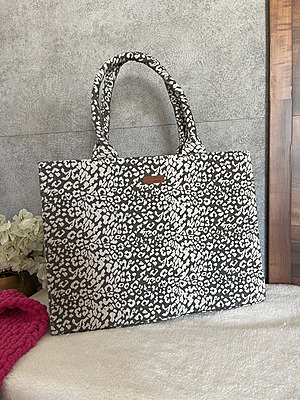 Bucket tote bag