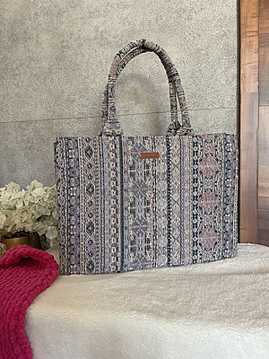 Bucket tote bag