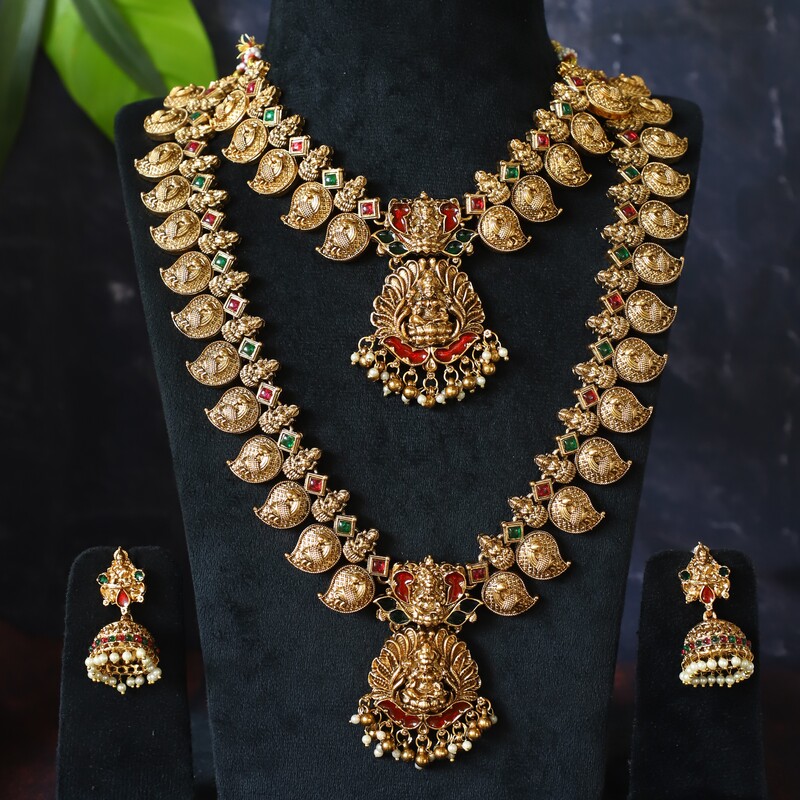 Gorgeous lakshmi design dollar withkemp stone longharam