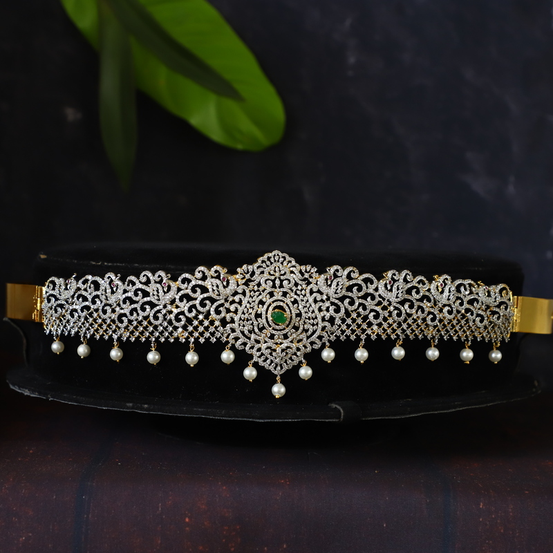 Ad haram with green stone