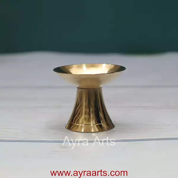 Round Pooja NNS Deepak Brass Diya