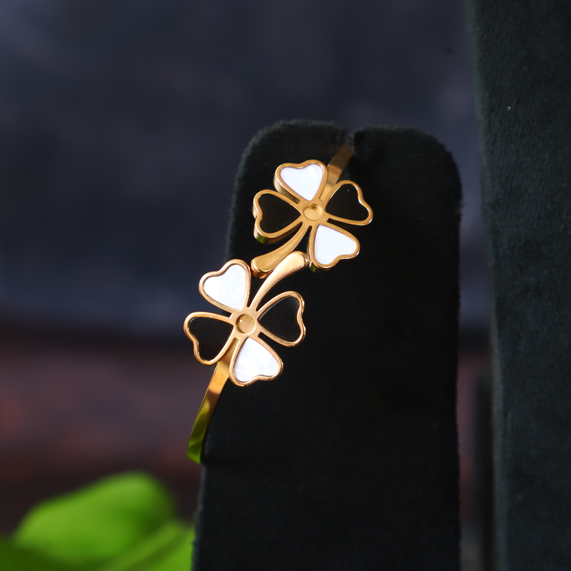 FLOSimple flower  rose gold Bracelets