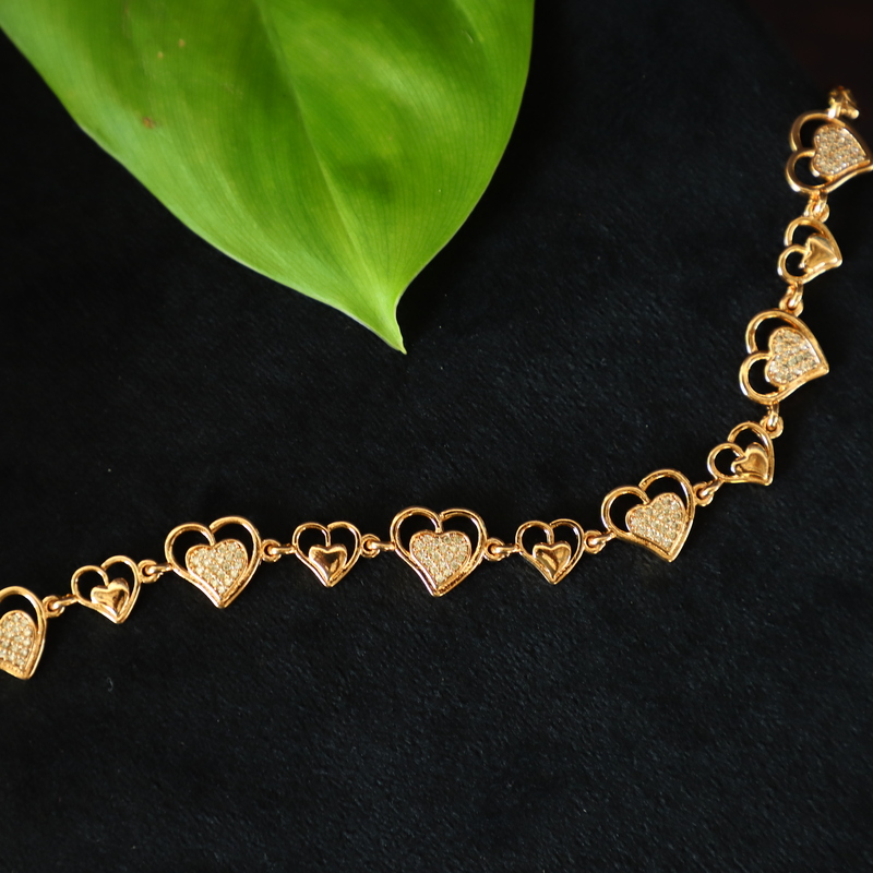 HEART BRACELET