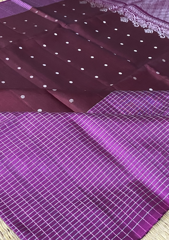 VAIRAM – BOUTIQUE OF SILKWALK EXCLUSIVES 11515