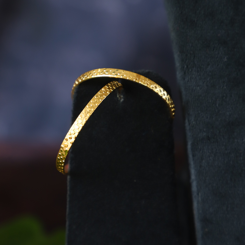 Golden regular use bangle