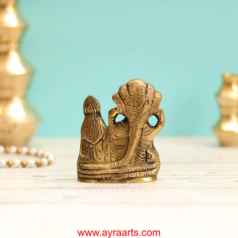 Lakshmi Sametha Vishnu Murthi Idol In Brass - 4 Inch Height