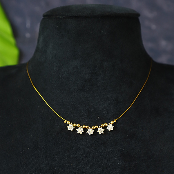 INVISIBLE FLOWER CHAIN