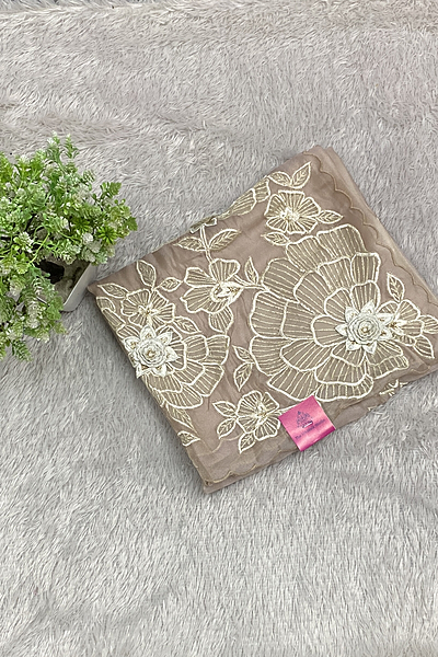 Daisy - Embroidery & Cutwork 24423