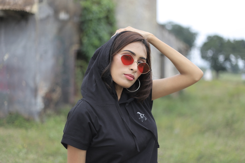 Being Winged - Hooded Top with extended shoulders (Black)