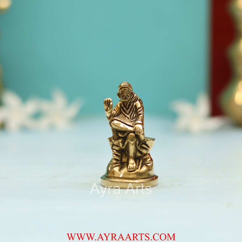 Handmade  Shirdi Sai Baba Brass Statue - 2.2 Inch Height