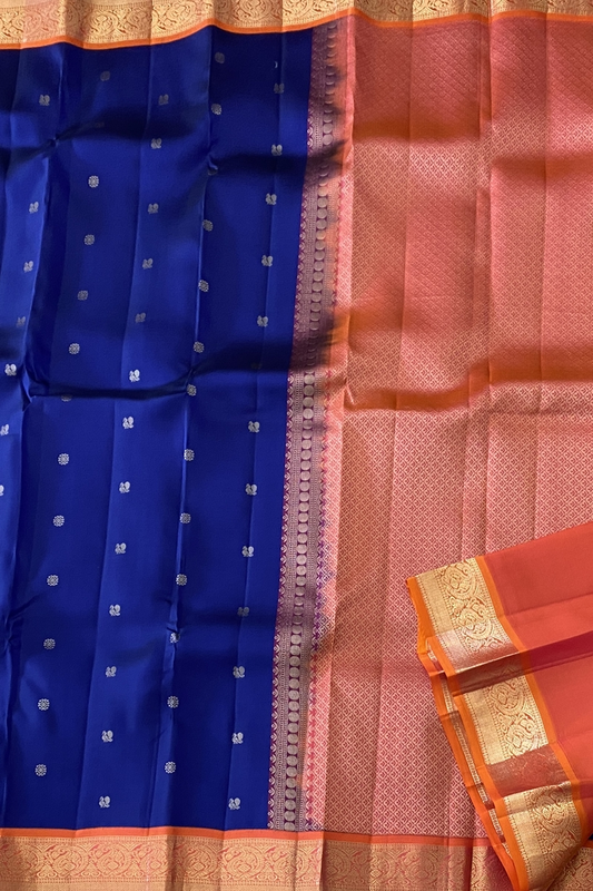Janaki - The Silk Walk Delights - 23237