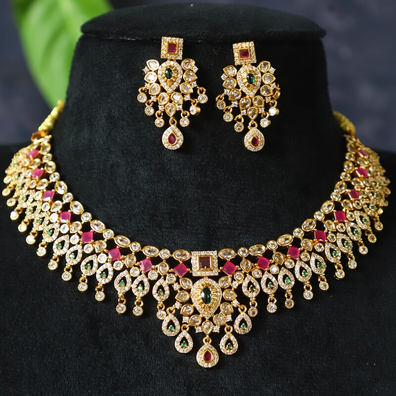 Heart shape diamond Neckpiece