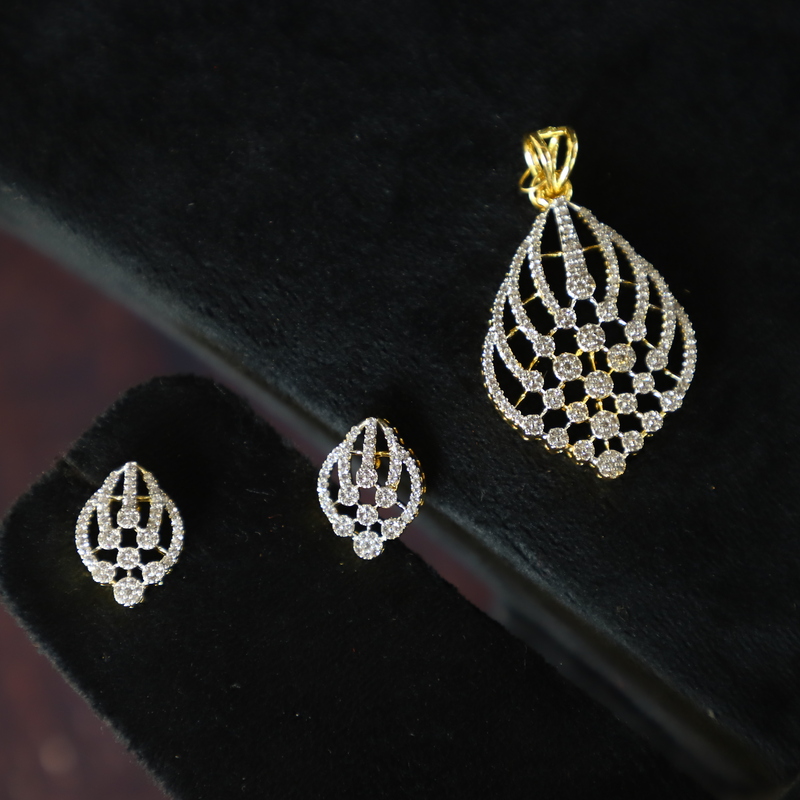 Fancy butterfly hanging design with stone rosegold chain