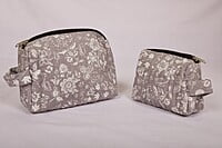 QUILTED TOILETRY KITS