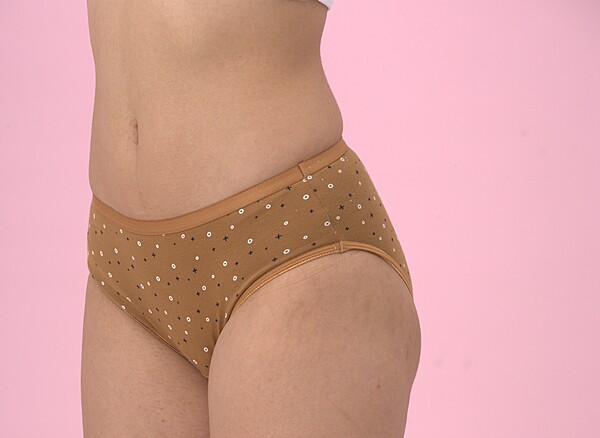 PACK OF 2 For 199 - AURA PANTIES OUTTER ELASTIC COOL CURVE - ASSORTED