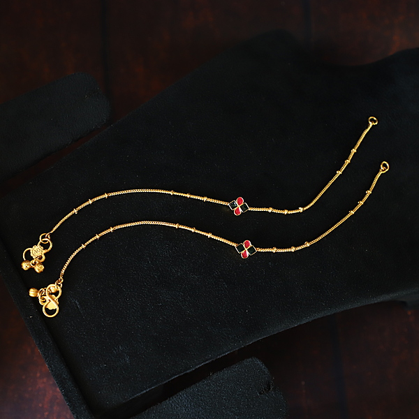 Stylish Floral Design Anklets