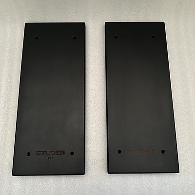 VAC - Wooden Side Panel for STUDER B67 - Pair - B67-SP-M2 VAC - Wooden Side Panel for STUDER B67 - Pair - B67-SP-M2