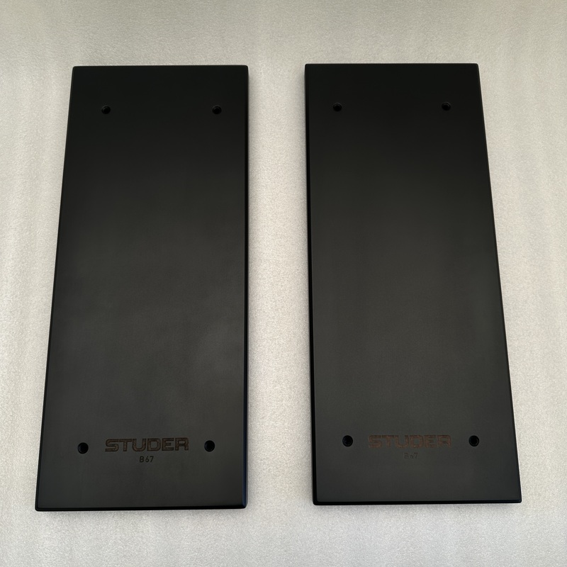 VAC - Wooden Side Panel for STUDER B67 - Pair - B67-SP-M2 VAC - Wooden Side Panel for STUDER B67 - Pair - B67-SP-M2