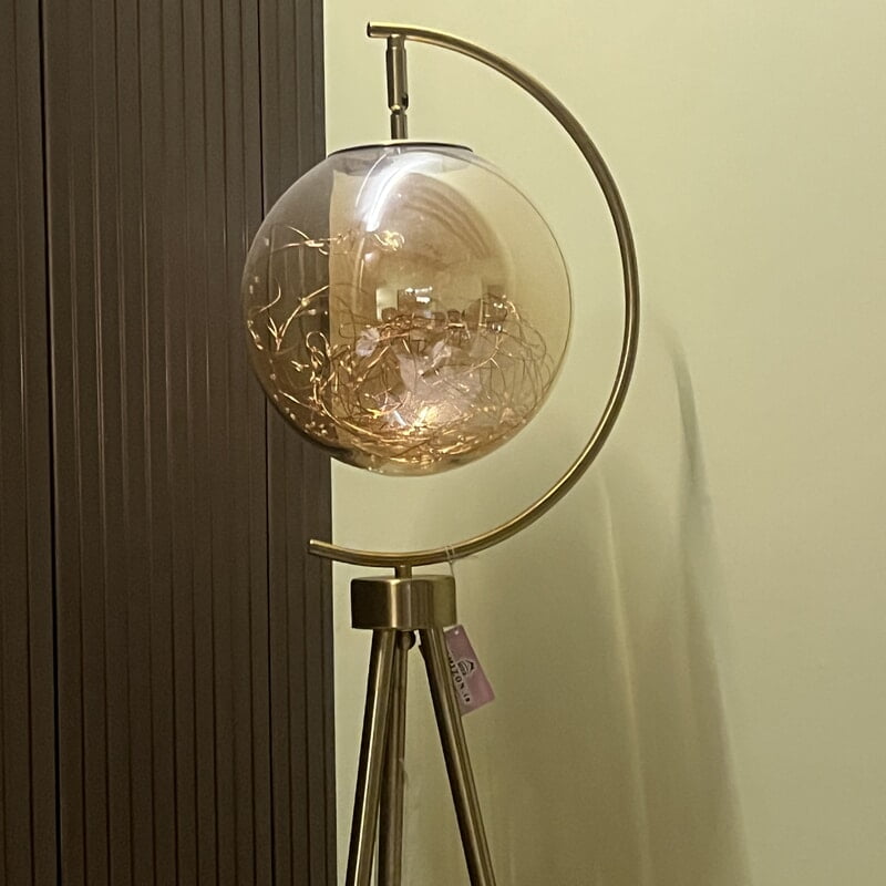 Single Ball Lamp